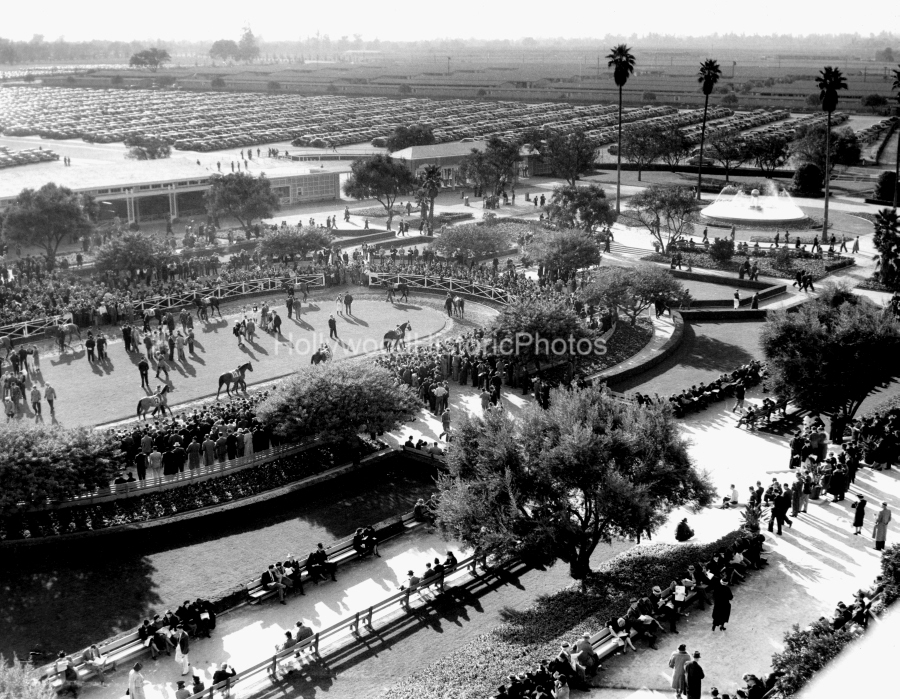 Santa Anita Race Track 1938 1 At the paddock in Arcadia CA wm.jpg